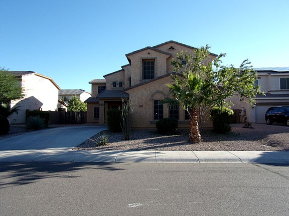 3rd image of 1469 E Laurel Dr
