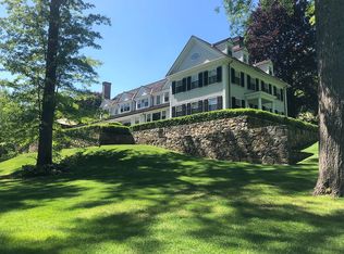 179 Nashawtuc Rd, Concord, MA 01742