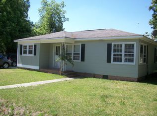44 Hall St, Williston, SC 29853