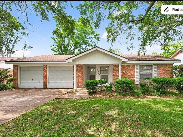 2220 Ripple Creek Dr — Photo 1