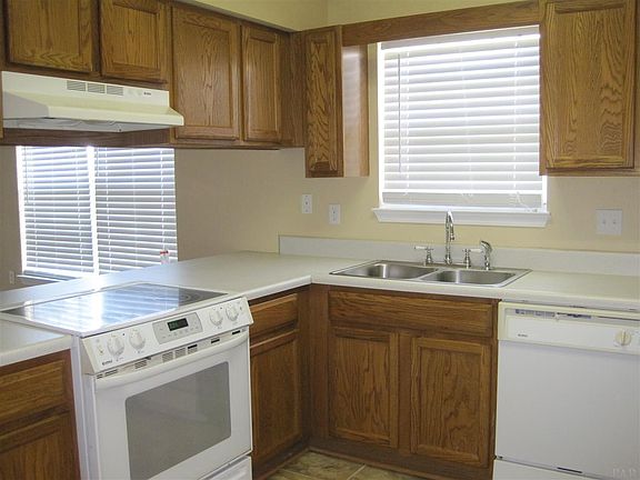 4th image of 4046 Glenway Dr