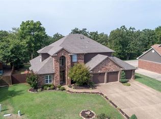 1915 Parkridge Dr, Van Buren, AR 72956