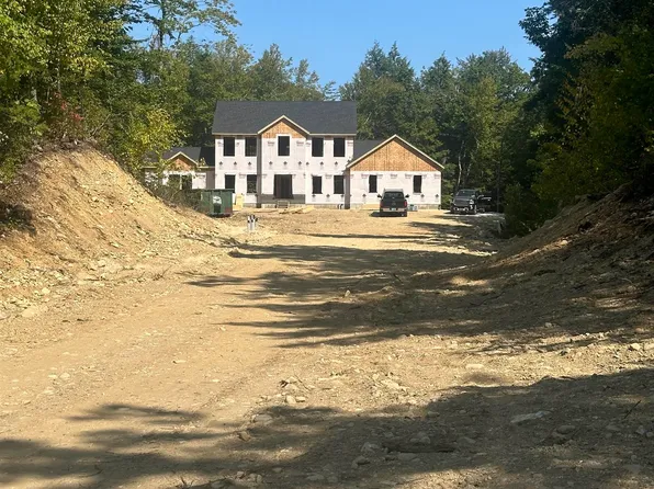 31 Peregrine Way, Milford, NH 03055