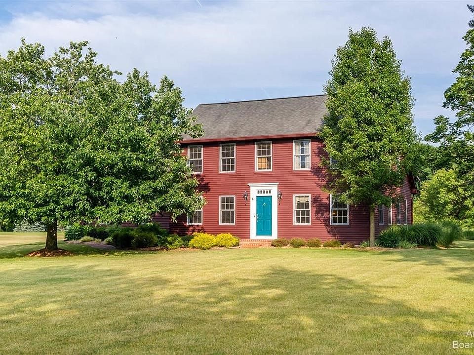 1st image of 817 Malena Dr