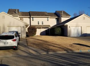 1426 Woodland Cir, Junction City, KS 66441