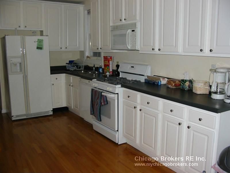 1st image of 1909 W Barry Ave #2