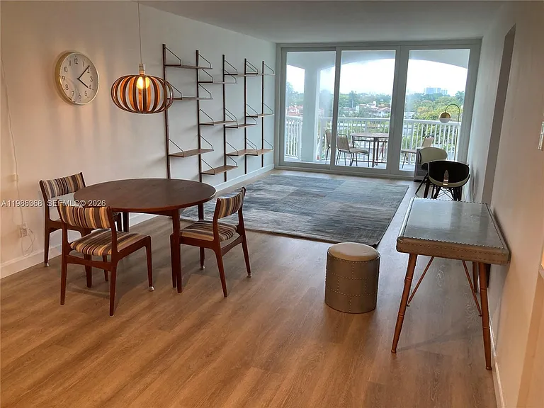 5401 Collins Ave #320 — Photo 44