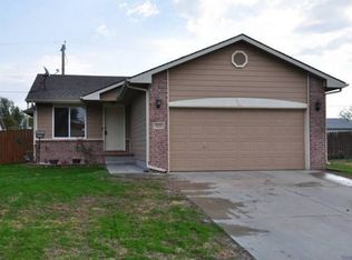 112 S Devinshire Ave, Bentley, KS 67016
