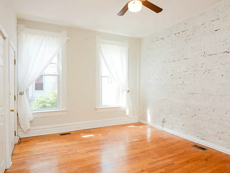1129 N Winchester Ave #3C — Photo 7