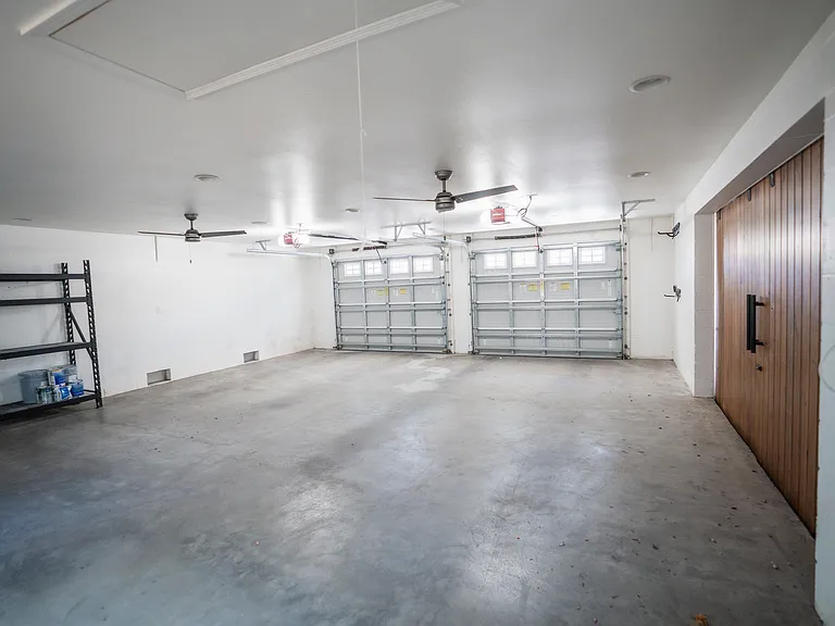 4819 W San Miguel St — Photo 10