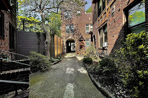 Sold by RealTegrity NY LLC | media 42