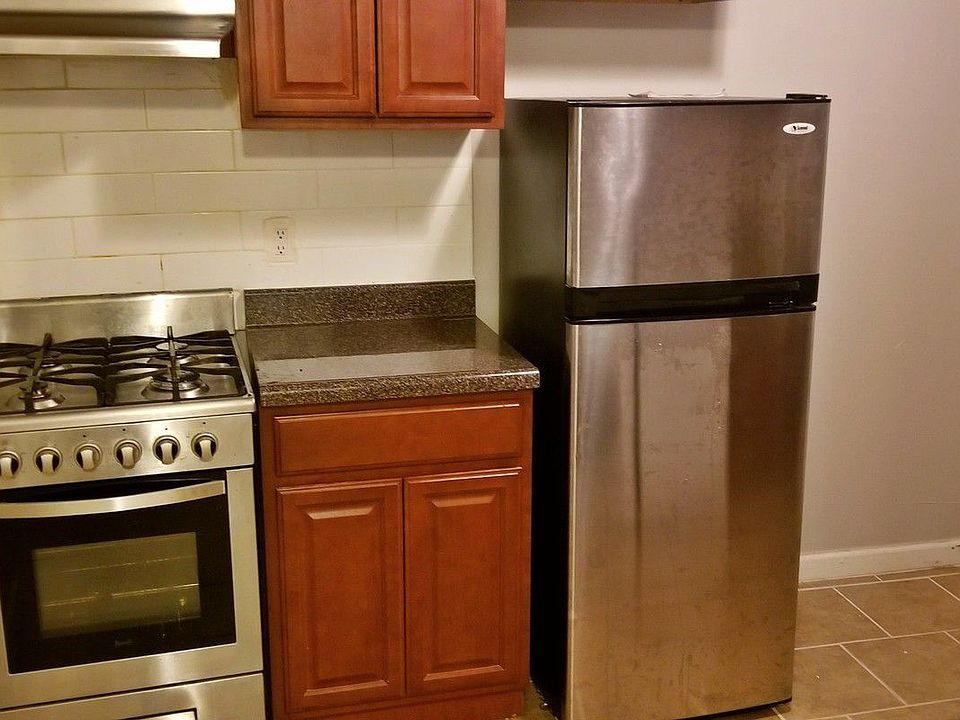 1st image of 1571 Lexington Ave APT 19