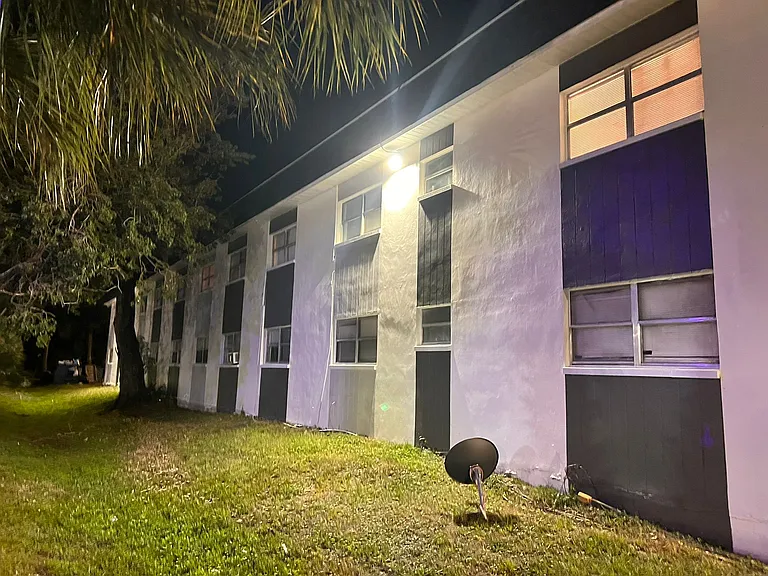 Premier Apartments — Photo 8