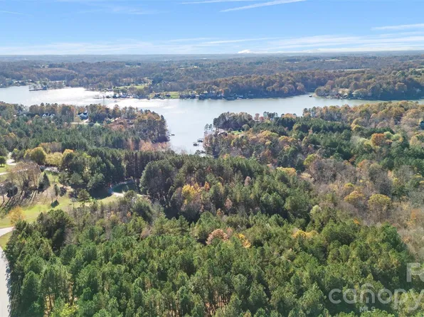 119 Wood Cove Ln, Stony Point, NC 28678