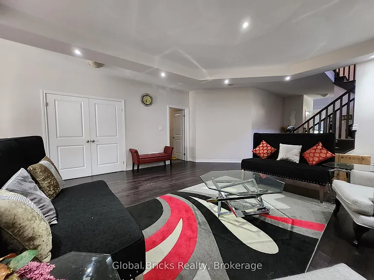 38 Monkton Cir — Photo 7