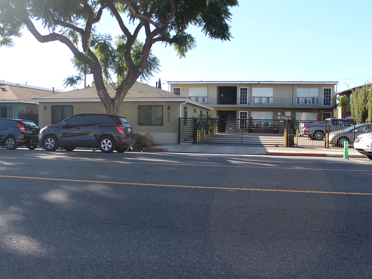 1 bed, 660 sqft, $1,700 — Photo 2