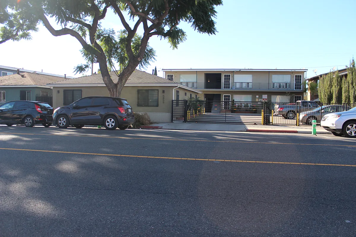 Building Photo - 5859 Orange Ave #4