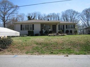2068 Crow Rd, Gainesville, GA 30501