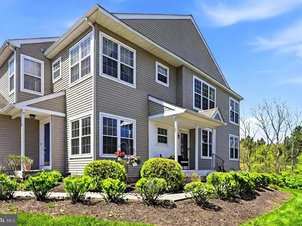145 Lewisville Ct #145, Phoenixville, PA 19460