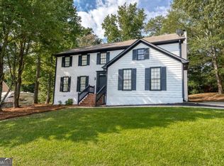 1887 Emerson Lake Cir, Snellville, GA 30078
