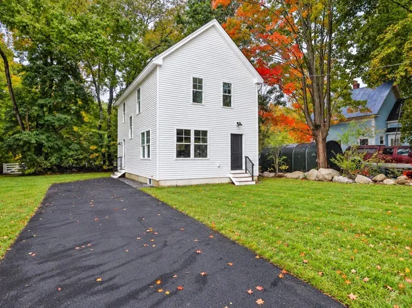 18 Church Street, Hillsborough, NH 03244