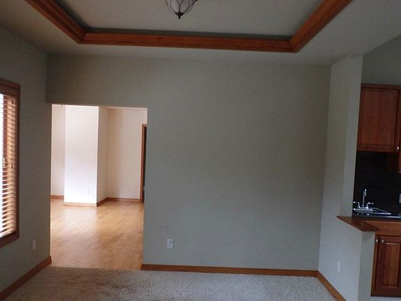 4th image of 10011 69th Ave NW