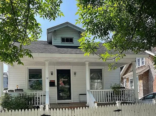 12 Violet Street, Hamden, CT 06517