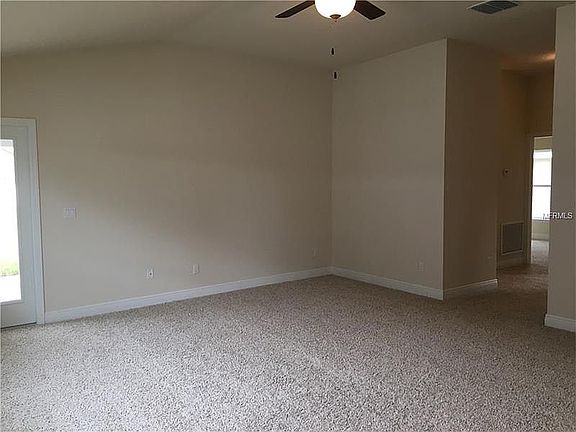 4th image of 1139 Platte Ln N