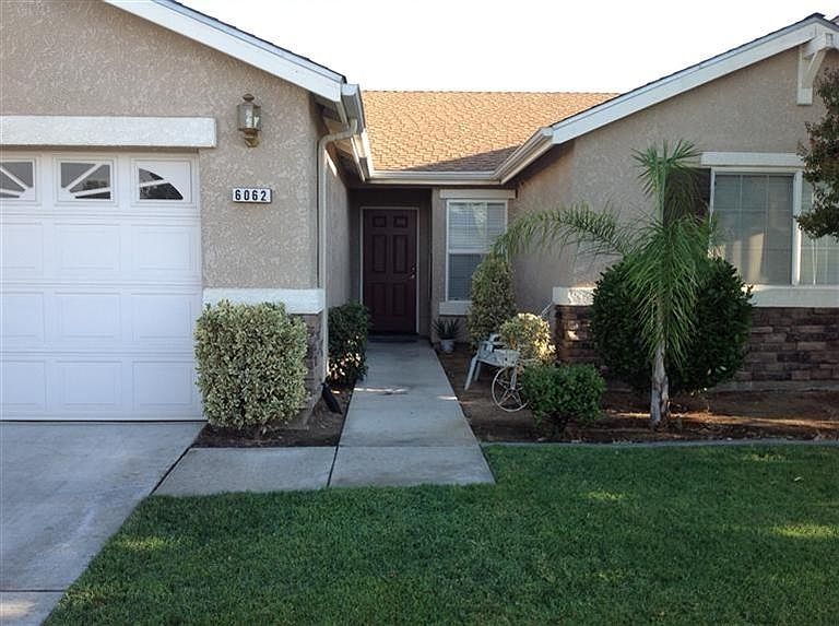2nd image of 6062 E Sussex Way
