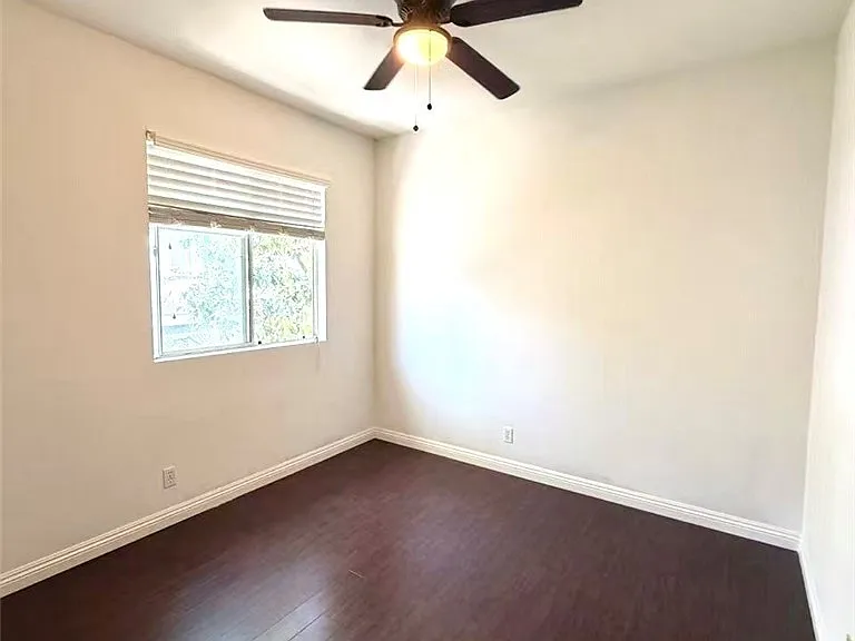 32 Carlsbad Ln — Photo 22