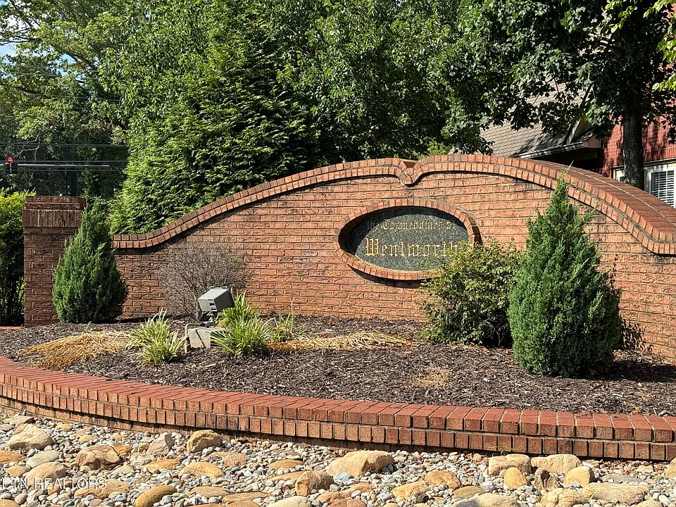 2nd image of 12431 Willow Ridge Ln