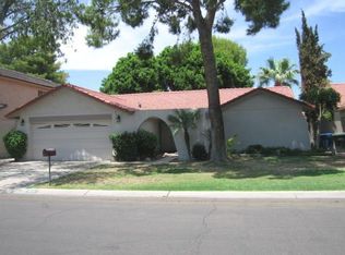 922 E Lobster Trap Ln, Tempe, AZ 85283