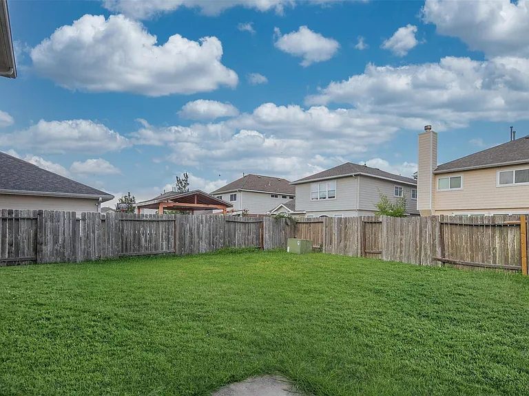 1431 Orchid Dr — Photo 25