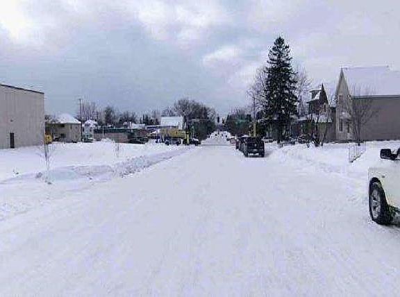 4th image of 103 8th St S