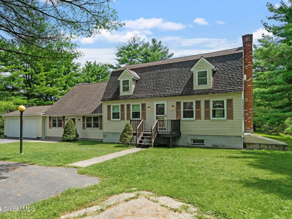 2039 Indian Fields Road, Feura Bush, NY 12067