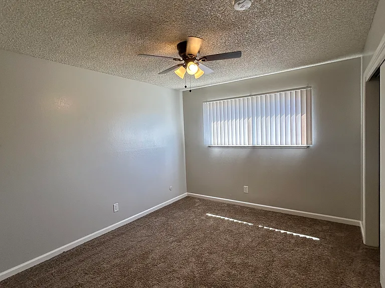 189 W Santa Ana Ave #F — Photo 13