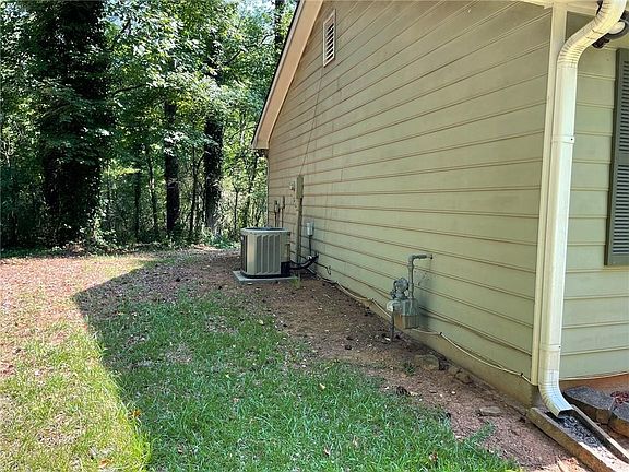 4th image of 4612 N Landing Dr