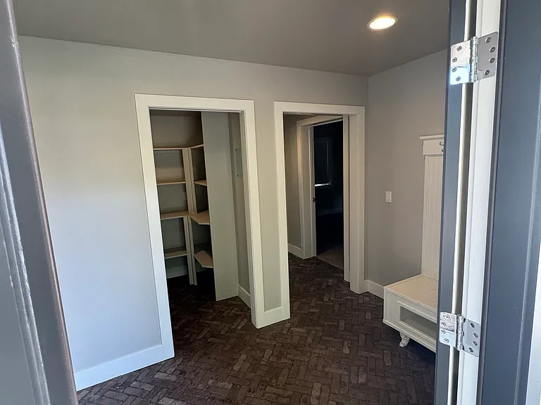 302 Park Ave — Photo 10