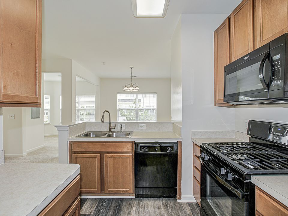 1st image of 10275 Dorchester Pl #959550