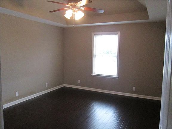 5th image of 118 Thelma Dr