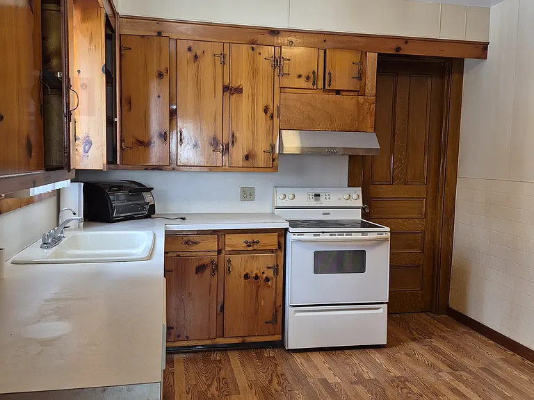 109 Salem Ave #1 — Photo 9