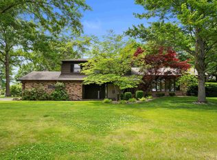 1213 12th St, Viola, IL 61486