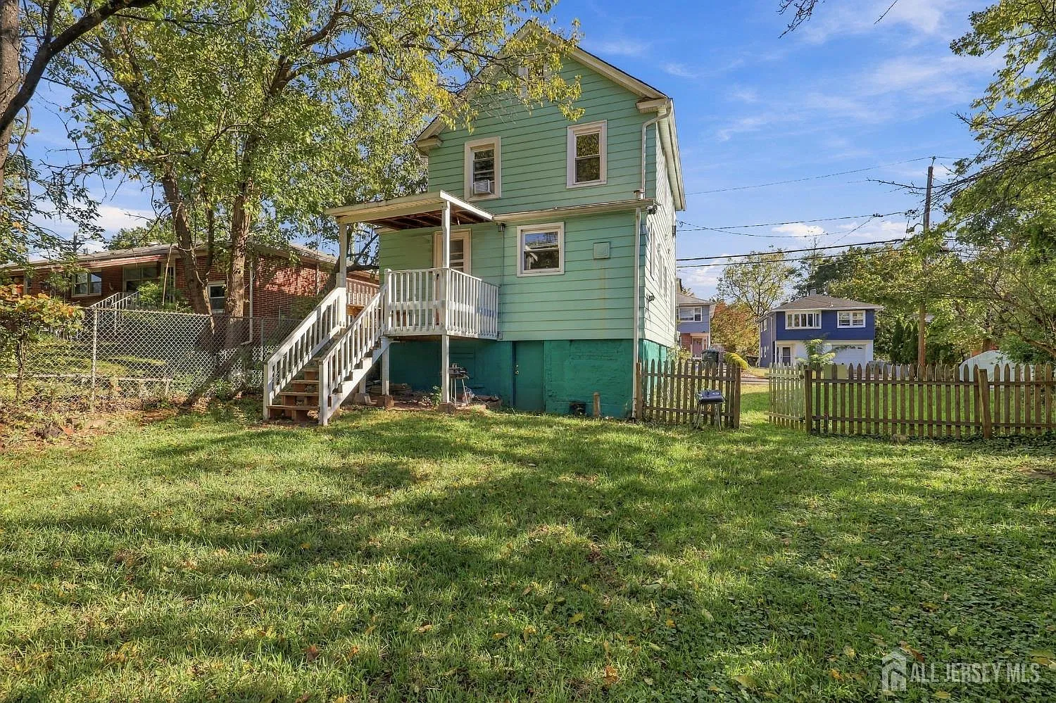 4 bed, 3.0 bath, $3,500 — Photo 3