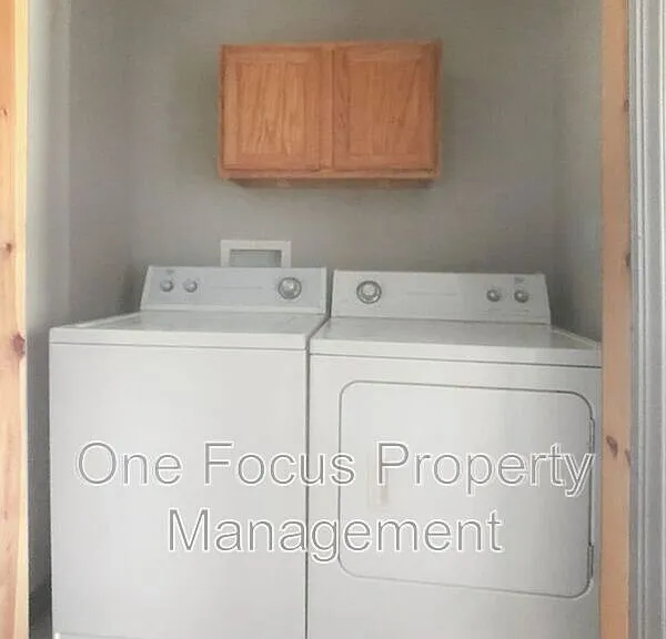 415 E Church St #5 — Photo 14
