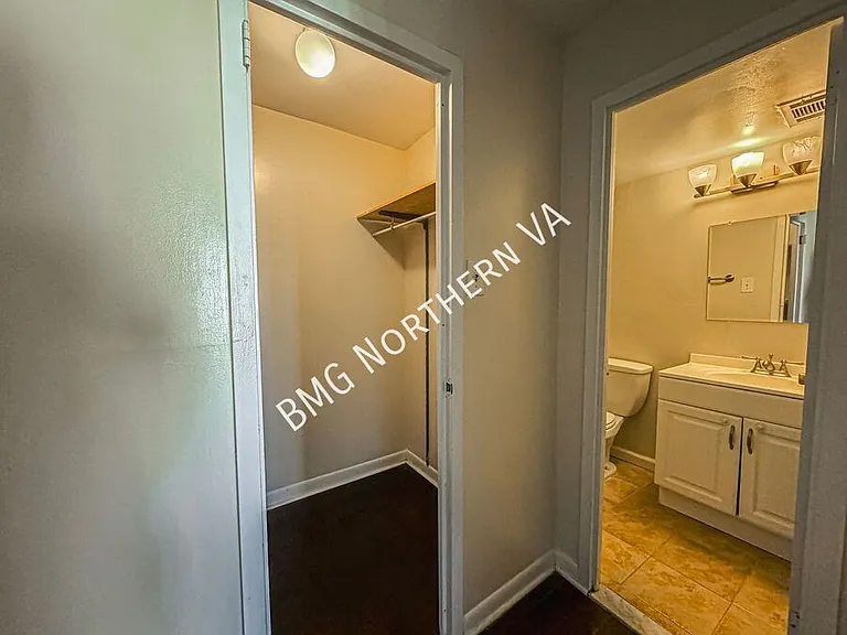 3100 S Manchester St #811 — Photo 13