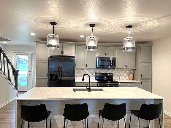 Island/Kitchen