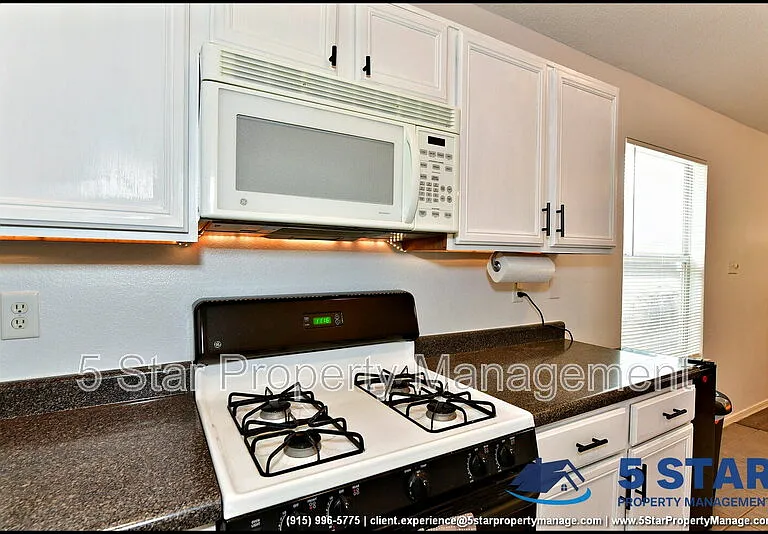 10937 Northview Dr — Photo 15