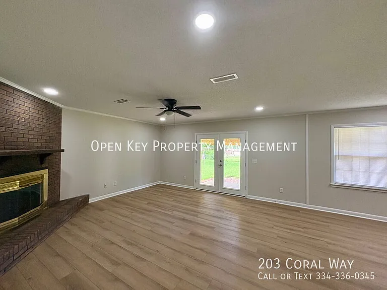 203 Coral Way — Photo 7