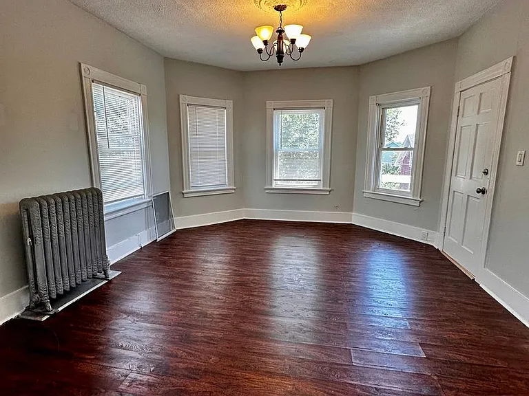 25 Brighton St #3 — Photo 8