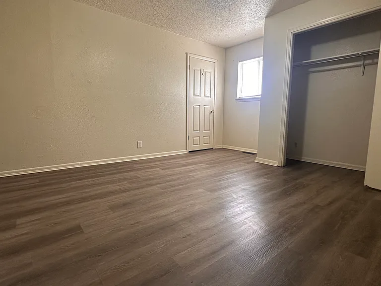 301 Merlot Ln #303 — Photo 9